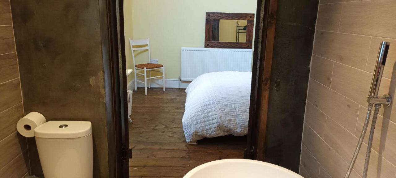 Room With Luxury Private Bathroom & Independent Entrance Near Tube London Kültér fotó